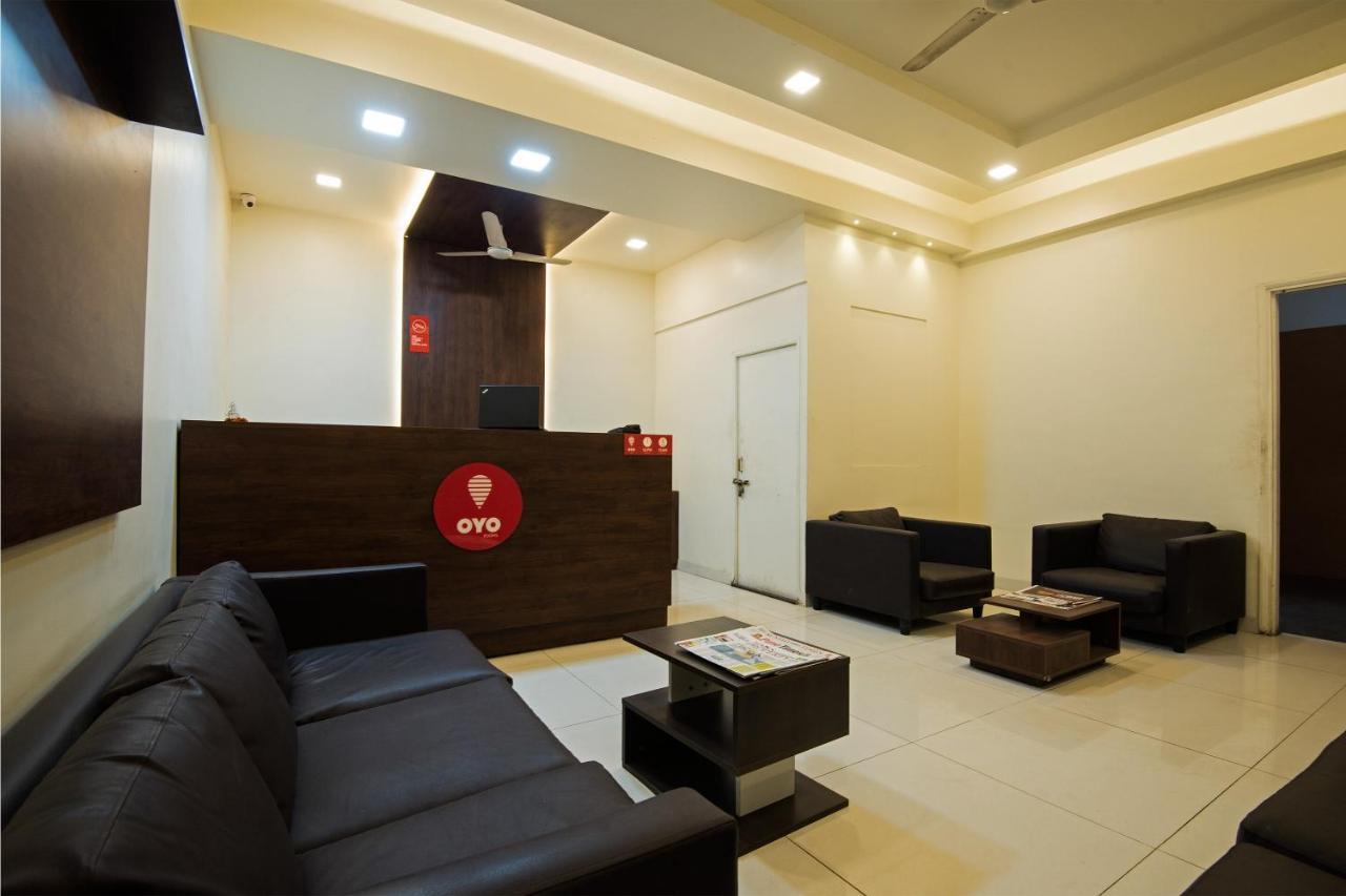 Oyo 1065 Hmr Royal Hotel Pune